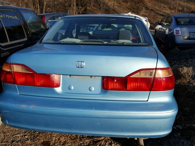 1HGCG6652YA046726 - 2000 HONDA ACCORD LX BLUE photo 10