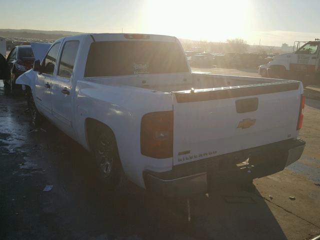 3GCPCSEAXBG105498 - 2011 CHEVROLET SILVERADO WHITE photo 3