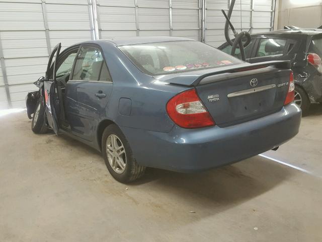 4T1BE32K73U237202 - 2003 TOYOTA CAMRY LE BLUE photo 3