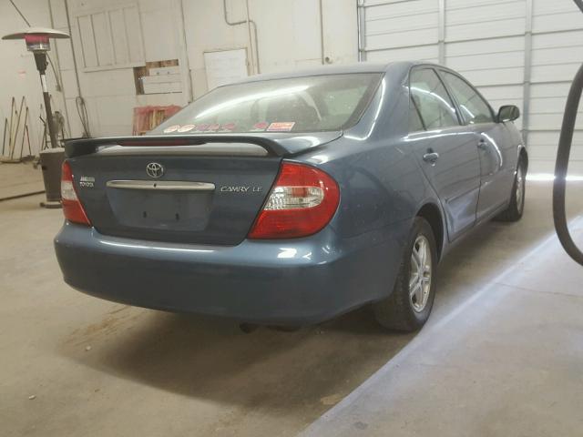 4T1BE32K73U237202 - 2003 TOYOTA CAMRY LE BLUE photo 4