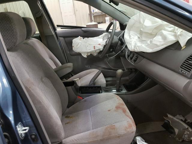 4T1BE32K73U237202 - 2003 TOYOTA CAMRY LE BLUE photo 5