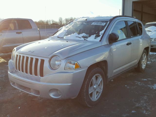 1J8FF47W37D265100 - 2007 JEEP COMPASS SILVER photo 2