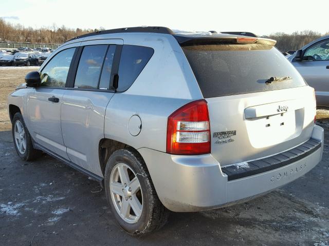 1J8FF47W37D265100 - 2007 JEEP COMPASS SILVER photo 3