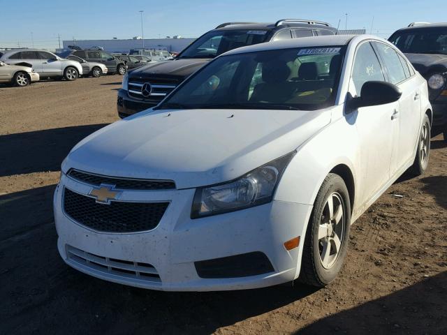 1G1PB5SH7E7159453 - 2014 CHEVROLET CRUZE LS WHITE photo 2