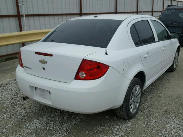 1G1AK58F687339457 - 2008 CHEVROLET COBALT LS WHITE photo 4