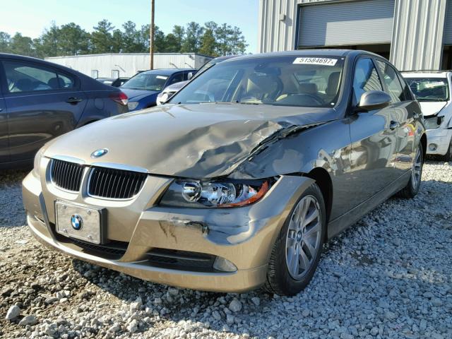 WBAVA37507NE28847 - 2007 BMW 328 I GOLD photo 2