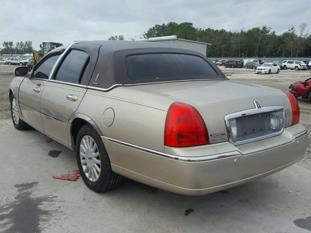 1LNHM81W85Y638719 - 2005 LINCOLN TOWN CAR S TAN photo 3