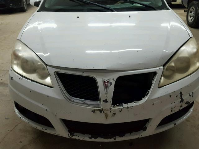 1G2ZJ57K794267218 - 2009 PONTIAC G6 WHITE photo 9