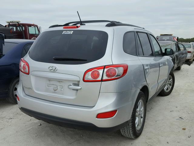 5XYZG3AB9CG129258 - 2012 HYUNDAI SANTA FE G SILVER photo 4