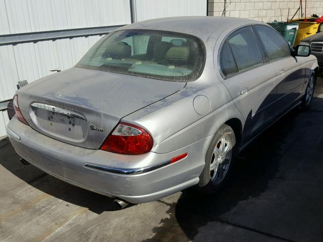 SAJDA01D7YGL65957 - 2000 JAGUAR S-TYPE SILVER photo 4