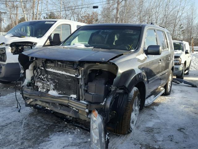 5FNYF4H52AB035523 - 2010 HONDA PILOT EXL GRAY photo 2