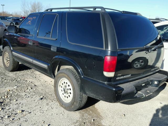 1GNDT13W01K130968 - 2001 CHEVROLET BLAZER BLACK photo 3