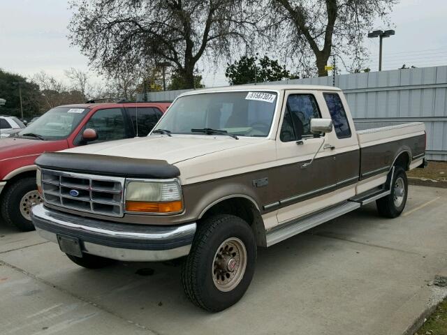 1FTHX26G5NKA00778 - 1992 FORD F250 BEIGE photo 2