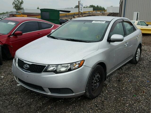 KNAFT4A26D5737024 - 2013 KIA FORTE LX SILVER photo 2