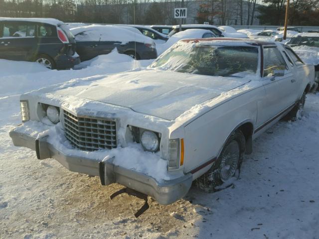 7G87F253805 - 1977 FORD THUNDERBIR WHITE photo 2