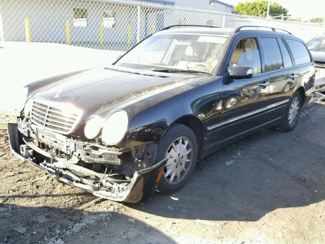 WDBJH65JX2B461049 - 2002 MERCEDES-BENZ E 320 BLACK photo 2