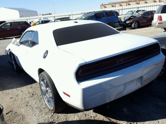 2C3CDYAG4CH214134 - 2012 DODGE CHALLENGER WHITE photo 3