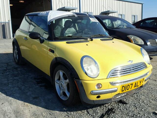 WMWRC33424TC49354 - 2004 MINI COOPER YELLOW photo 1