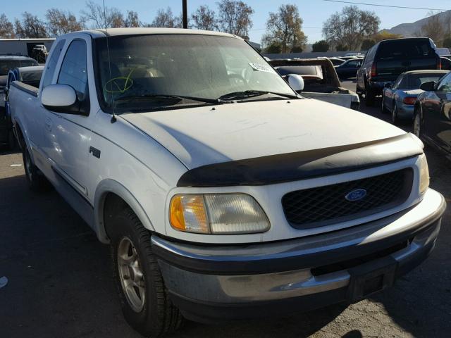 1FTDX1766VKA39927 - 1997 FORD F150 WHITE photo 1