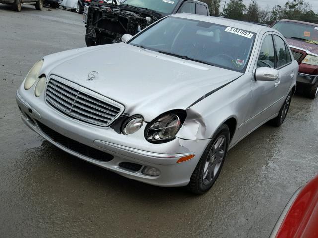 WDBUF56J66A818427 - 2006 MERCEDES-BENZ E 350 SILVER photo 2