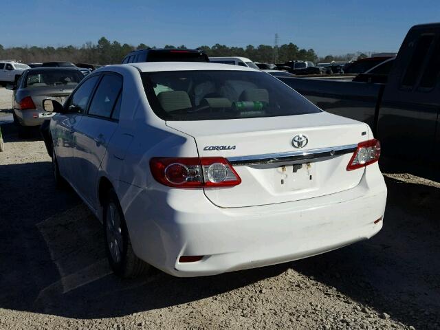 2T1BU4EE5BC571629 - 2011 TOYOTA COROLLA BA WHITE photo 3