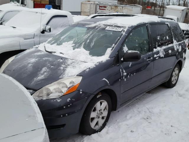 5TDZK23C28S182800 - 2008 TOYOTA SIENNA CE BLUE photo 2