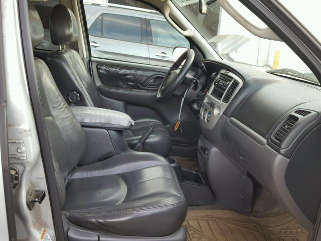 4F2CZ06164KM12629 - 2004 MAZDA TRIBUTE ES 银色 照片 5