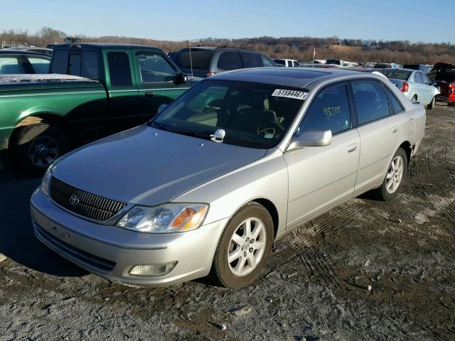 4T1BF28B72U260895 - 2002 TOYOTA AVALON XL SILVER photo 2