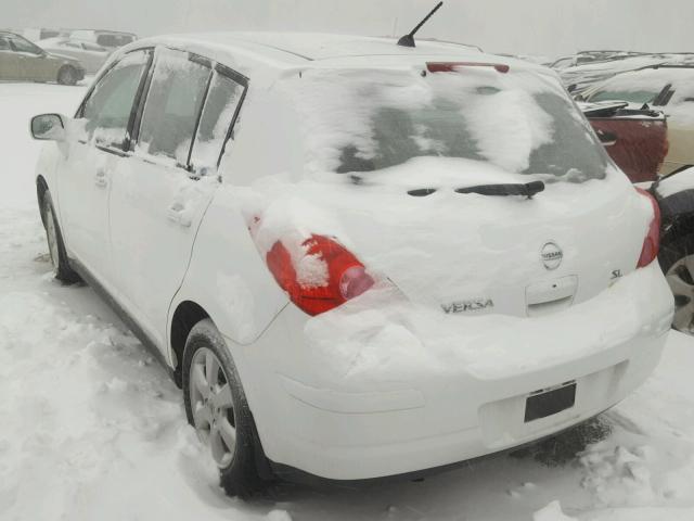 3N1BC13E69L421012 - 2009 NISSAN VERSA S WHITE photo 3