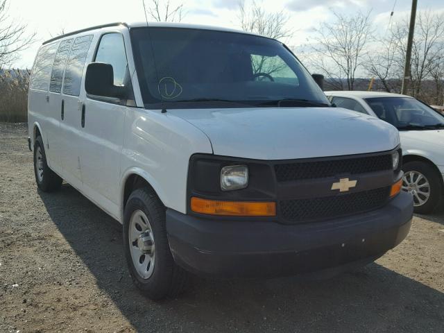 1GCUHAD4XA1114662 - 2010 CHEVROLET EXPRESS G1 WHITE photo 1