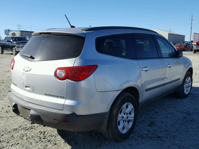 1GNER13D89S155467 - 2009 CHEVROLET TRAVERSE L SILVER photo 4