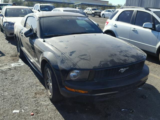 1ZVHT80N085201638 - 2008 FORD MUSTANG BLACK photo 1