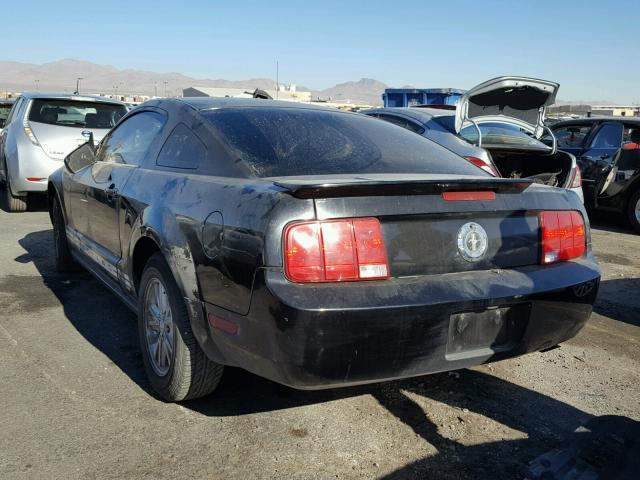 1ZVHT80N085201638 - 2008 FORD MUSTANG BLACK photo 3