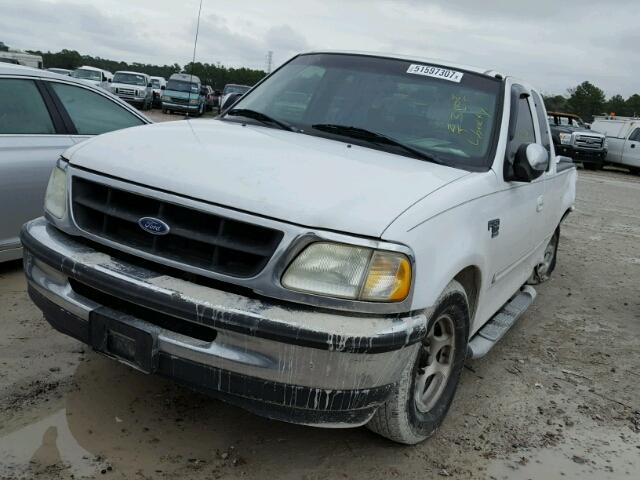 1FTDX1764WNA06294 - 1998 FORD F150 WHITE photo 2