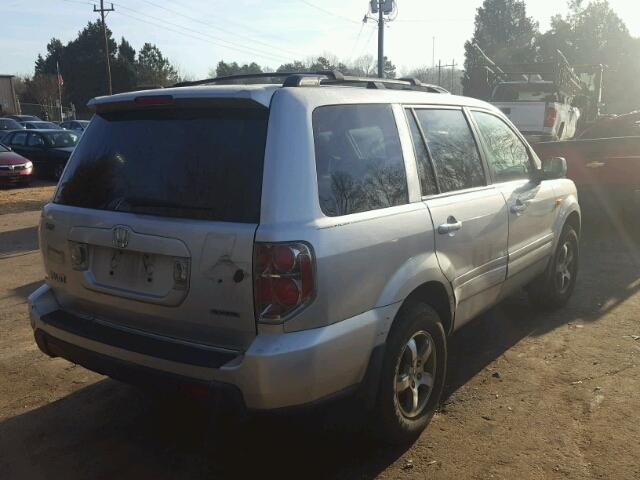 5FNYF18476B022635 - 2006 HONDA PILOT EX SILVER photo 4