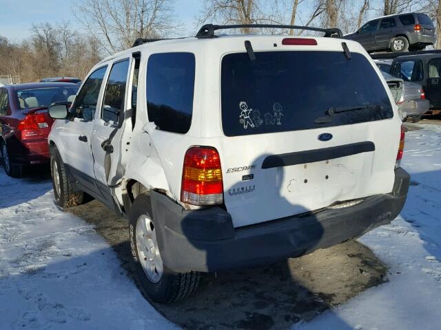 1FMYU93174KA80841 - 2004 FORD ESCAPE XLT WHITE photo 3