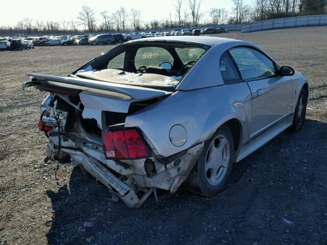 1FAFP404X3F429217 - 2003 FORD MUSTANG SILVER photo 4