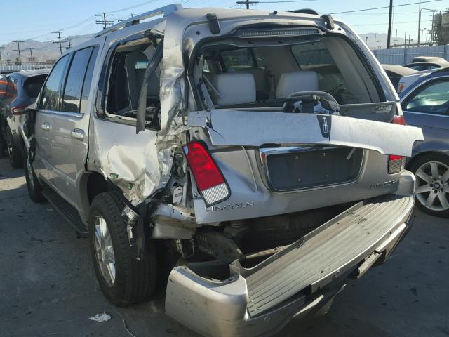 5LMEU68H84ZJ03779 - 2004 LINCOLN AVIATOR 银色 照片 3