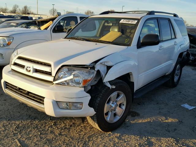 JTEBU14RX40055410 - 2004 TOYOTA 4RUNNER SR WHITE photo 2