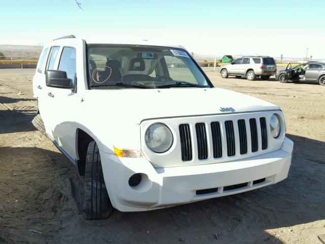 1J8FT28W78D599496 - 2008 JEEP PATRIOT SP WHITE photo 1