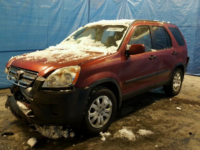 JHLRD78865C028618 - 2005 HONDA CR-V EX RED photo 2