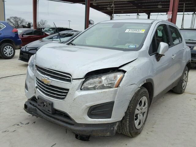 3GNCJKSB5FL245920 - 2015 CHEVROLET TRAX LS SILVER photo 2