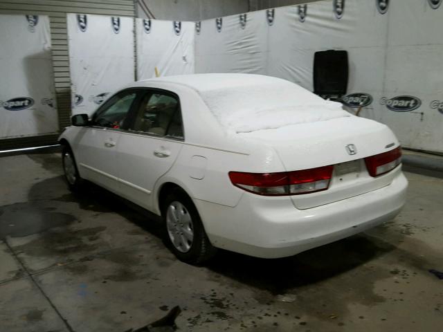 JHMCM56313C003412 - 2003 HONDA ACCORD LX WHITE photo 3