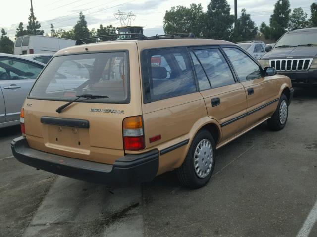 JT2AE94K6L3378843 - 1990 TOYOTA COROLLA DL GOLD photo 4