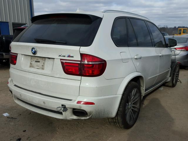 5UXZV8C50BL419996 - 2011 BMW X5 XDRIVE5 WHITE photo 4