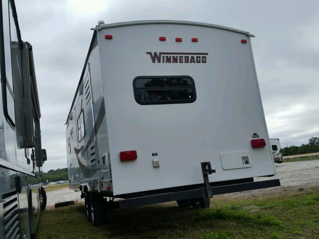 54CAG0P26C1R85930 - 2012 WINNEBAGO MOTORHOME WHITE photo 3