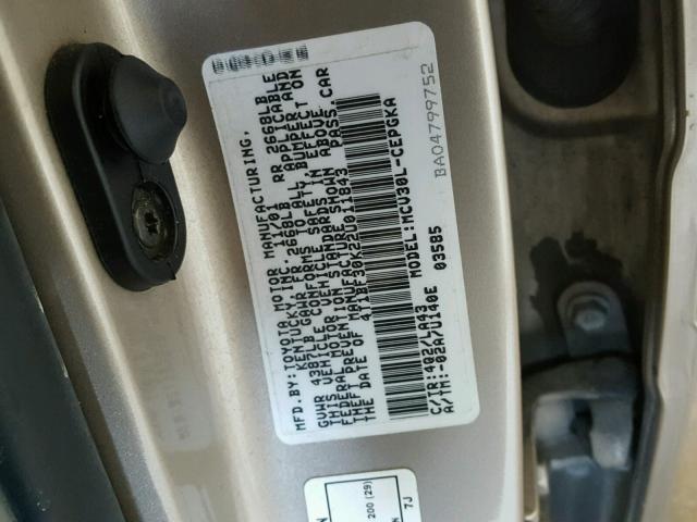 4T1BF30K22U011843 - 2002 TOYOTA CAMRY LE 金色 照片 10