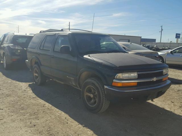 1GNCS13W5WK107322 - 1998 CHEVROLET BLAZER GREEN photo 1