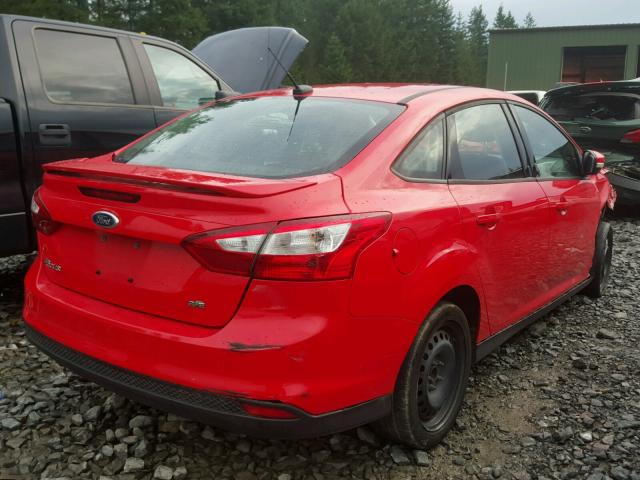 1FAHP3F23CL295385 - 2012 FORD FOCUS SE RED photo 4