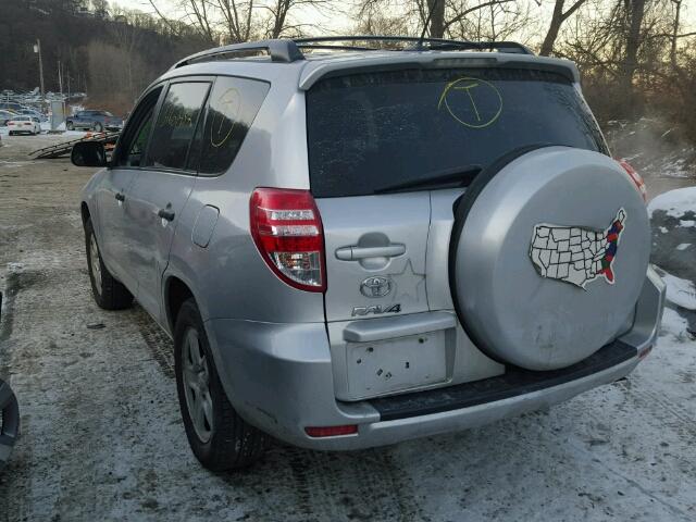 2T3BF4DV7BW112569 - 2011 TOYOTA RAV4 SILVER photo 3